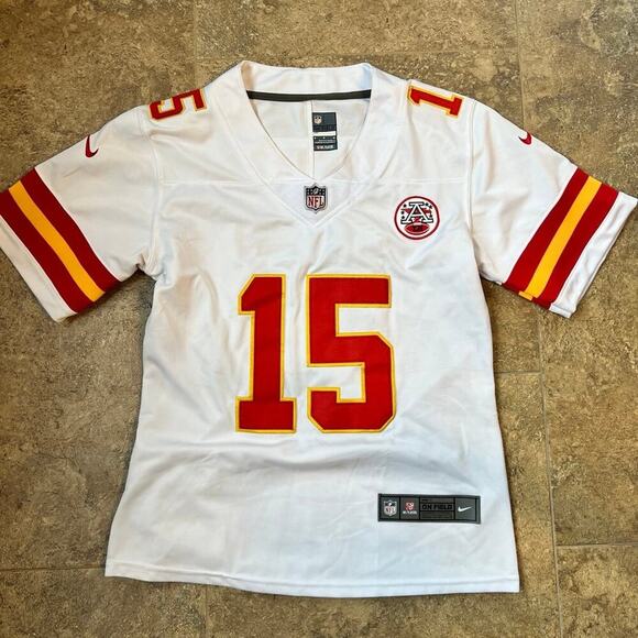 NFL Patrick Mahomes jersey size M, Kansas City Chiefs - Picture 2 of 12